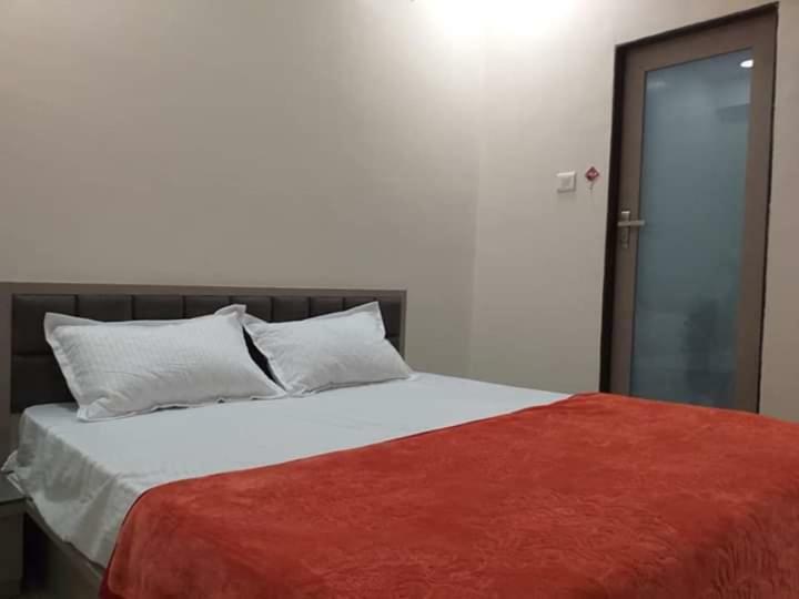 Hotel Diamond Castle Pali  Екстер'єр фото