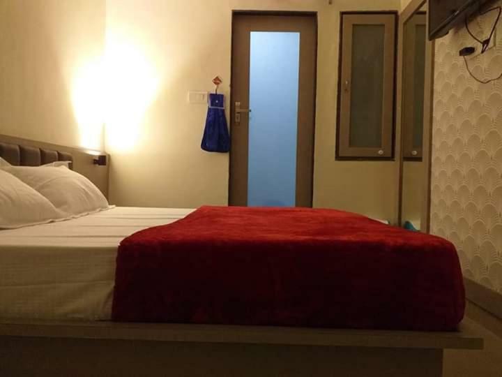 Hotel Diamond Castle Pali  Екстер'єр фото
